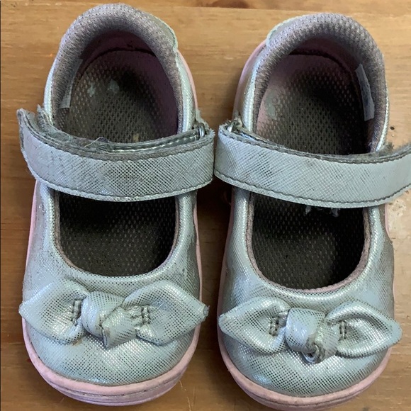 Stride Rite size 5 - Picture 4 of 5